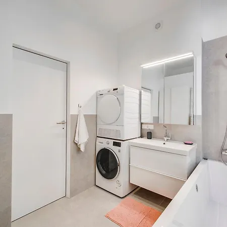 דירה Foodie Paradise! Elegant In City Center; Sleeps 12, 110sqm 3br 2bath *