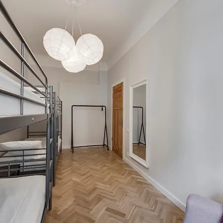 Foodie Paradise! Elegant In City Center; Sleeps 12, 110sqm 3br 2bath * Riga