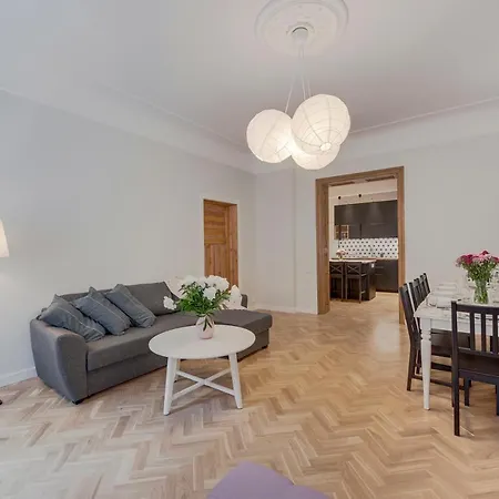 Appartement Foodie Paradise! Elegant In City Center; Sleeps 12, 110sqm 3br 2bath *