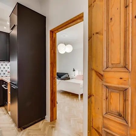 Appartement Foodie Paradise! Elegant In City Center; Sleeps 12, 110sqm 3br 2bath *